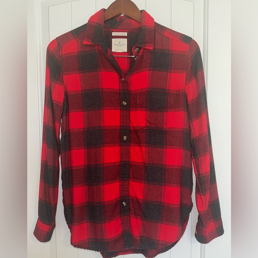 🌴3/$20 American Eagle Outfitters Amm-mazingly Soft Buffalo Check Plaid Shirt